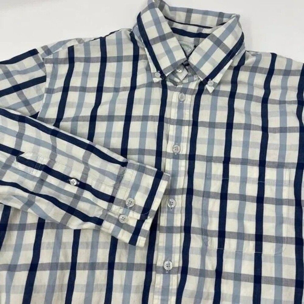 Brooks Brothers Milano Fit Men’s Medium Dress Shirt Blue Stripe